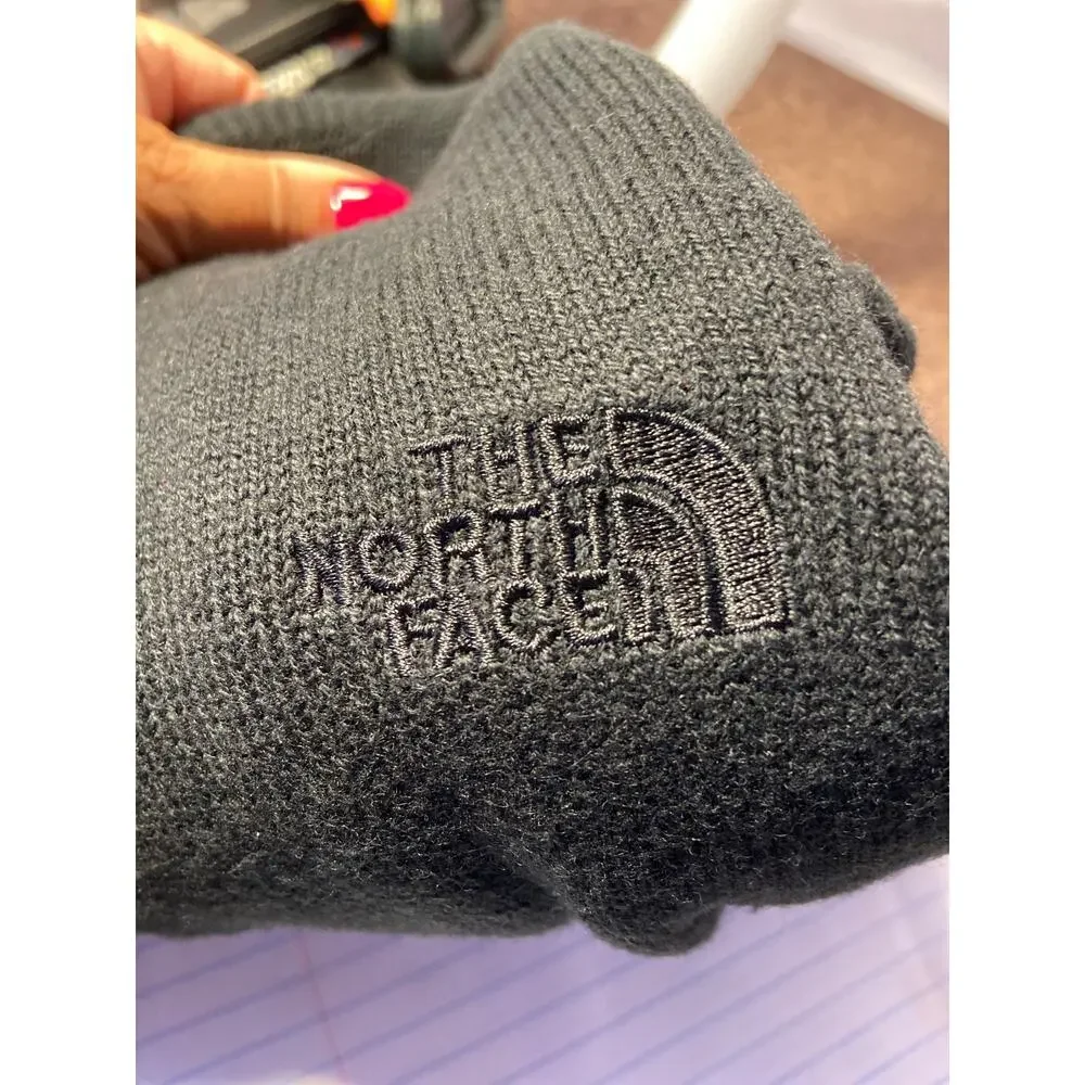 The North Face Men's sweater‎